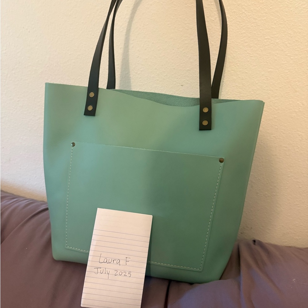 Portland Leather Medium Mint Tote